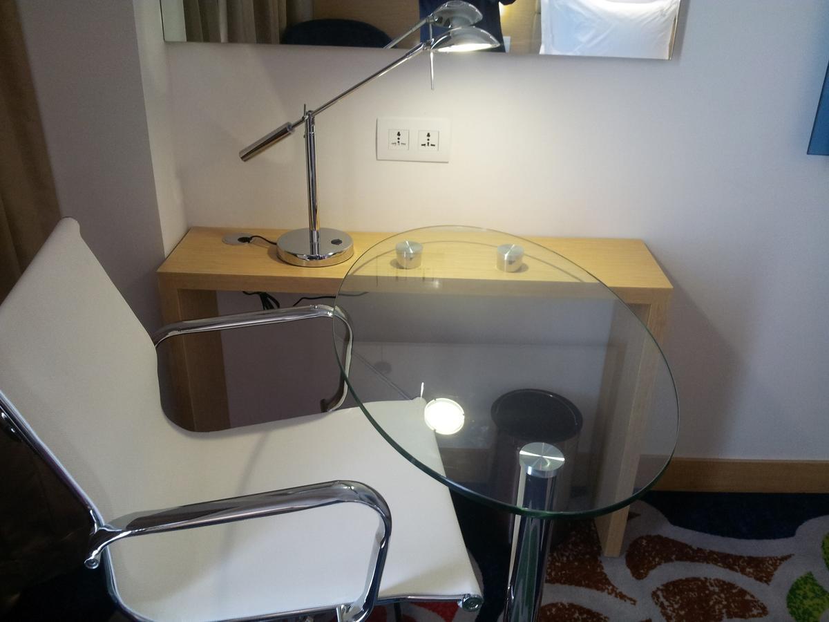Holiday Inn Express Chennai Old Mahabalipuram Road Номер фото