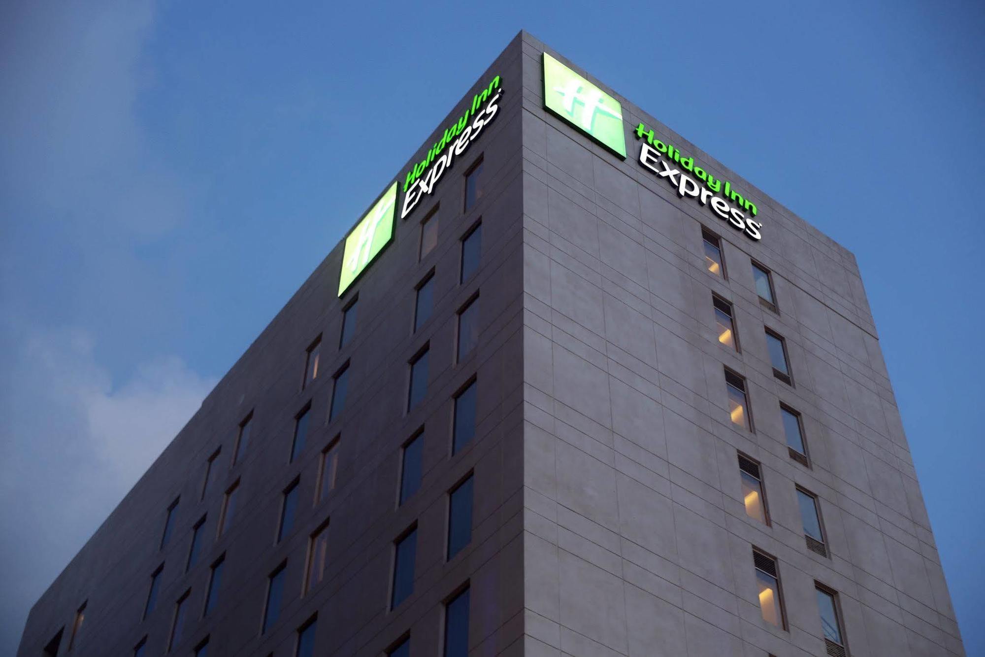 Holiday Inn Express Chennai Old Mahabalipuram Road Экстерьер фото